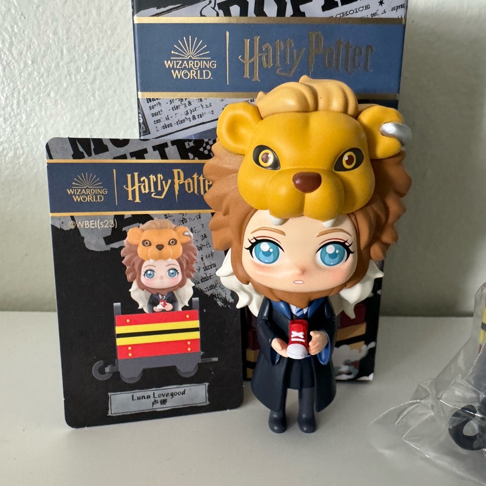 -SOLD- POP MART Harry Potter Heading to Hogwarts Series - Luna Lovegood